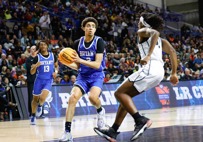 AAA Finals LR Central vs Bryant__00031